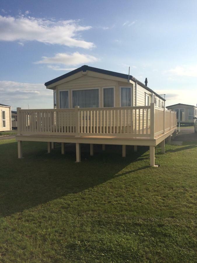 M68 3 Bedroom, 6 Berth Caravan Sand Le Mere Tunstall  エクステリア 写真