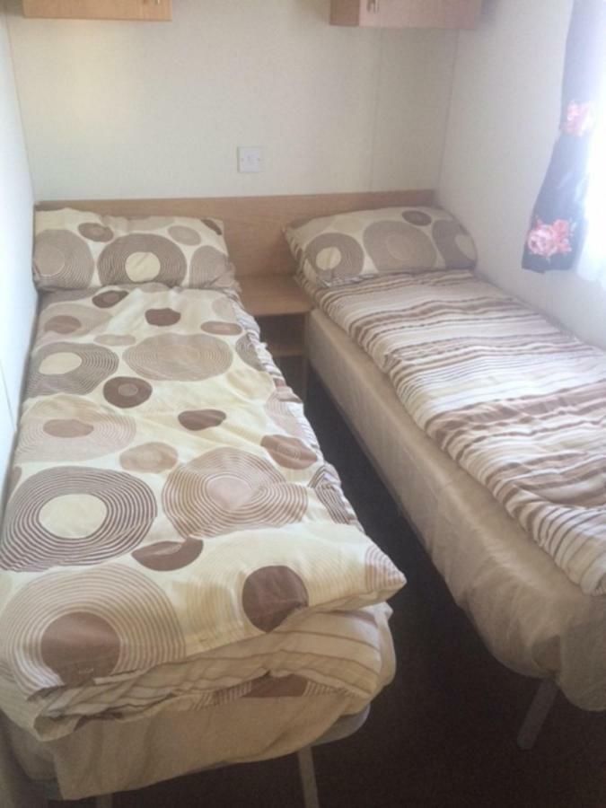 M68 3 Bedroom, 6 Berth Caravan Sand Le Mere Tunstall  エクステリア 写真
